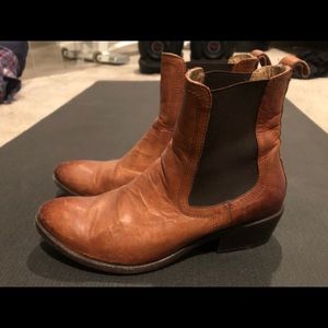 Frye Melissa Chelsea boots, size 8